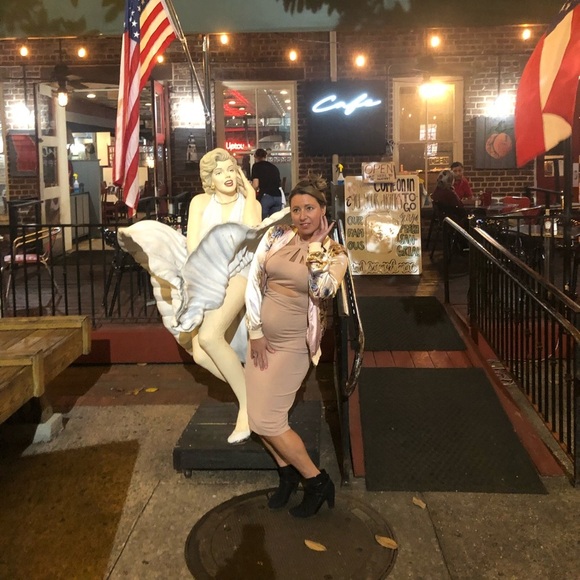 Meet your posher Dulcie 💐 - Picture 12 of 14